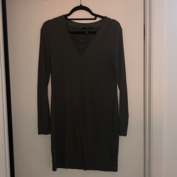 Forever 21 Front Cross Dress - Picture 1 of 3